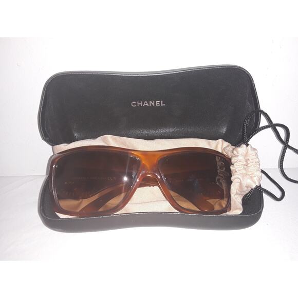 Auth Chanel CC Logo Tortoise Shell Sunglasses, Case & Bag